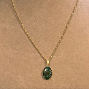 Vintage 1970s Green Botanical Pendant Necklace Gold Tone Pressed Flower Resin